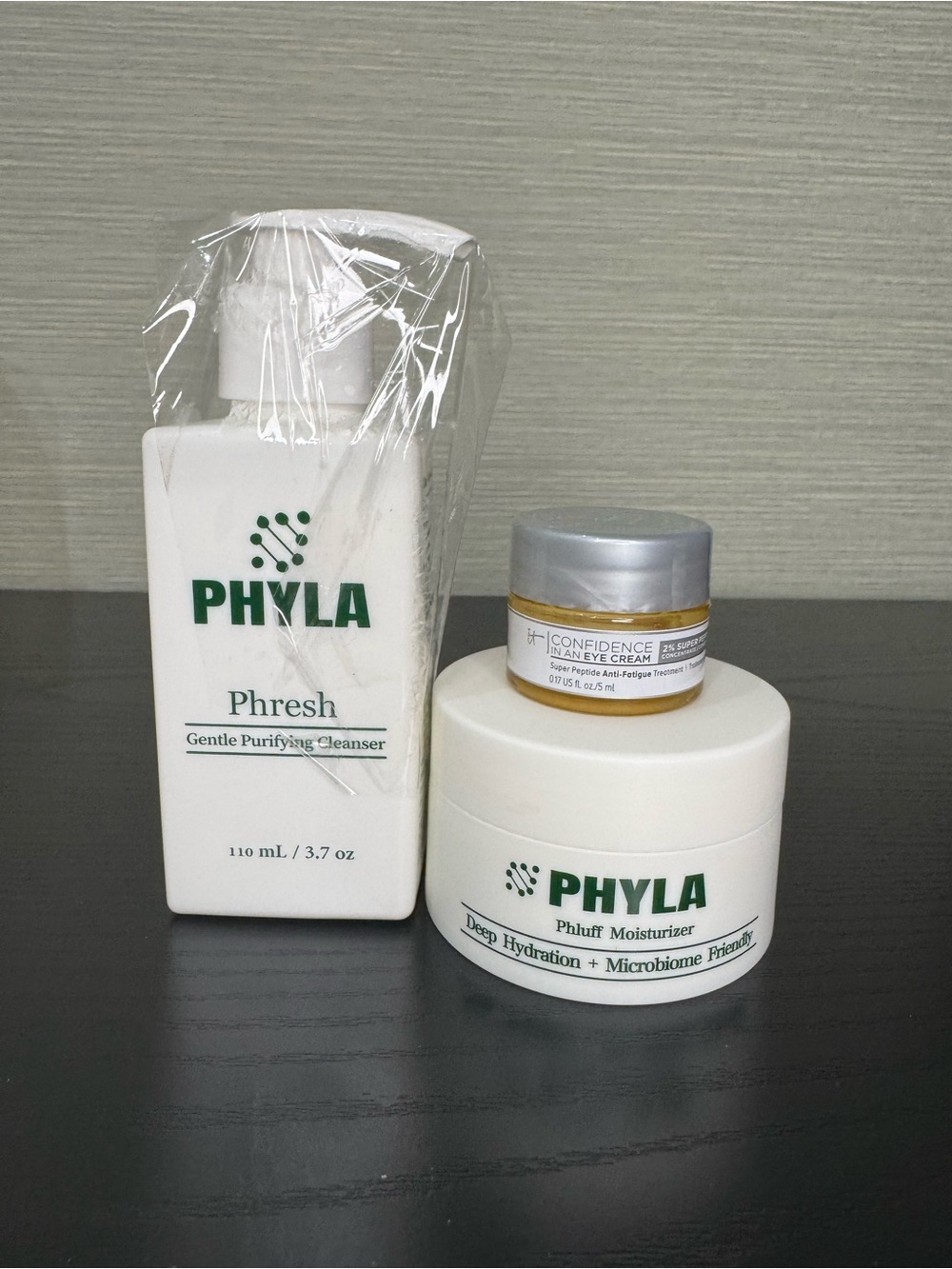 PHYLA Skincare Set - Phresh Cleanser & Phluff Moisturizer- Bundle